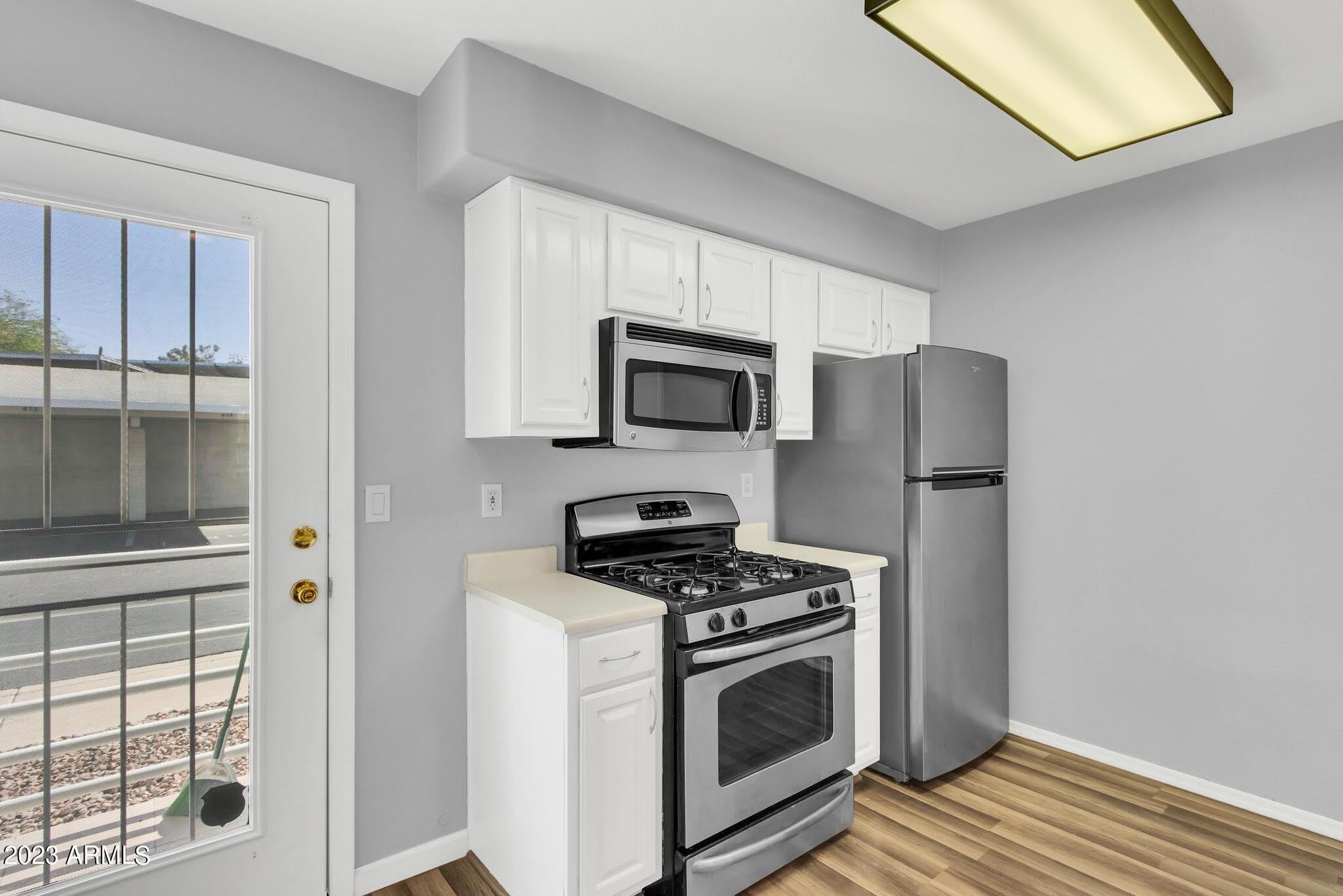 1505 N Center – photo 4