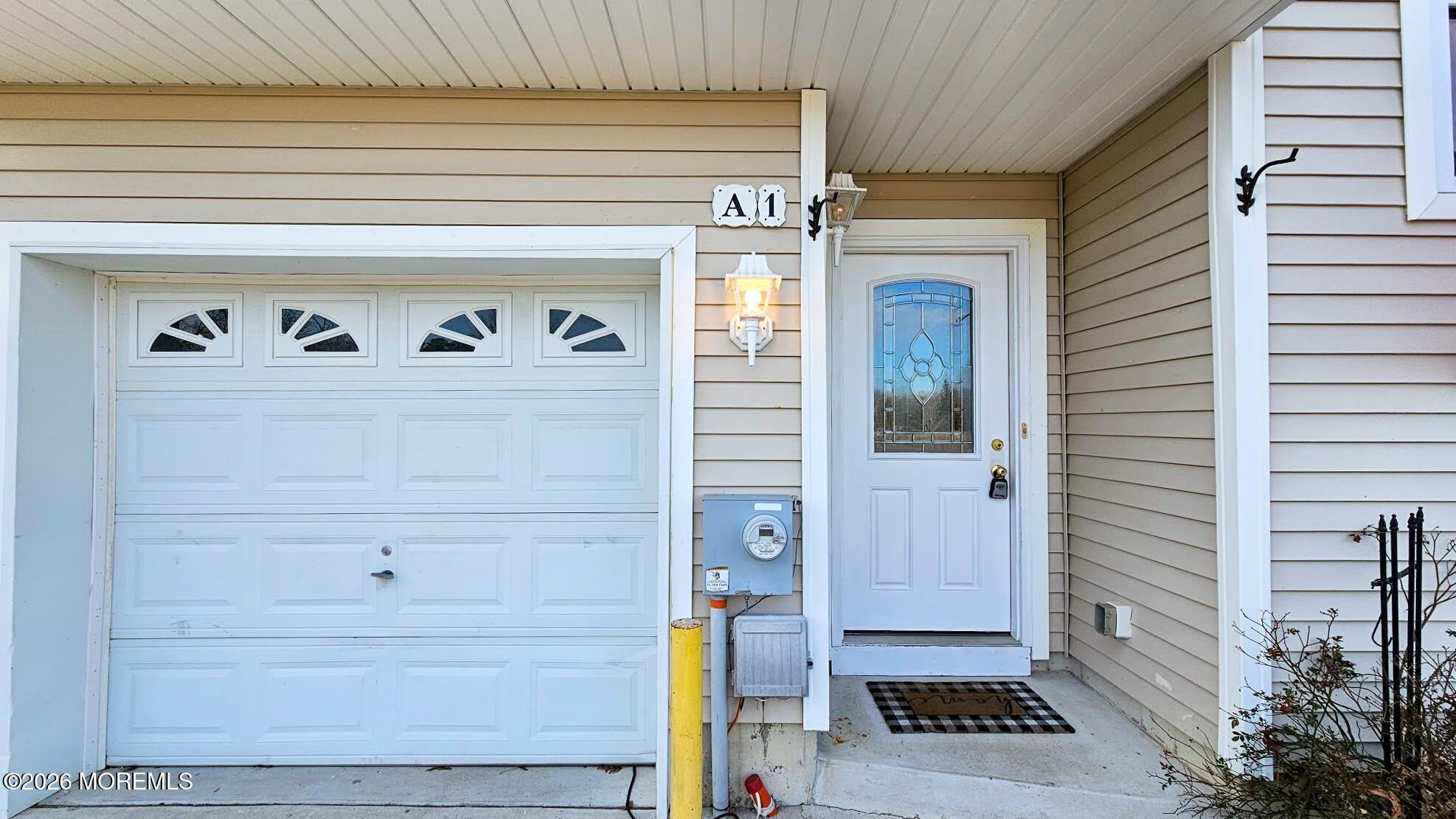 380 Radio Road – photo 3