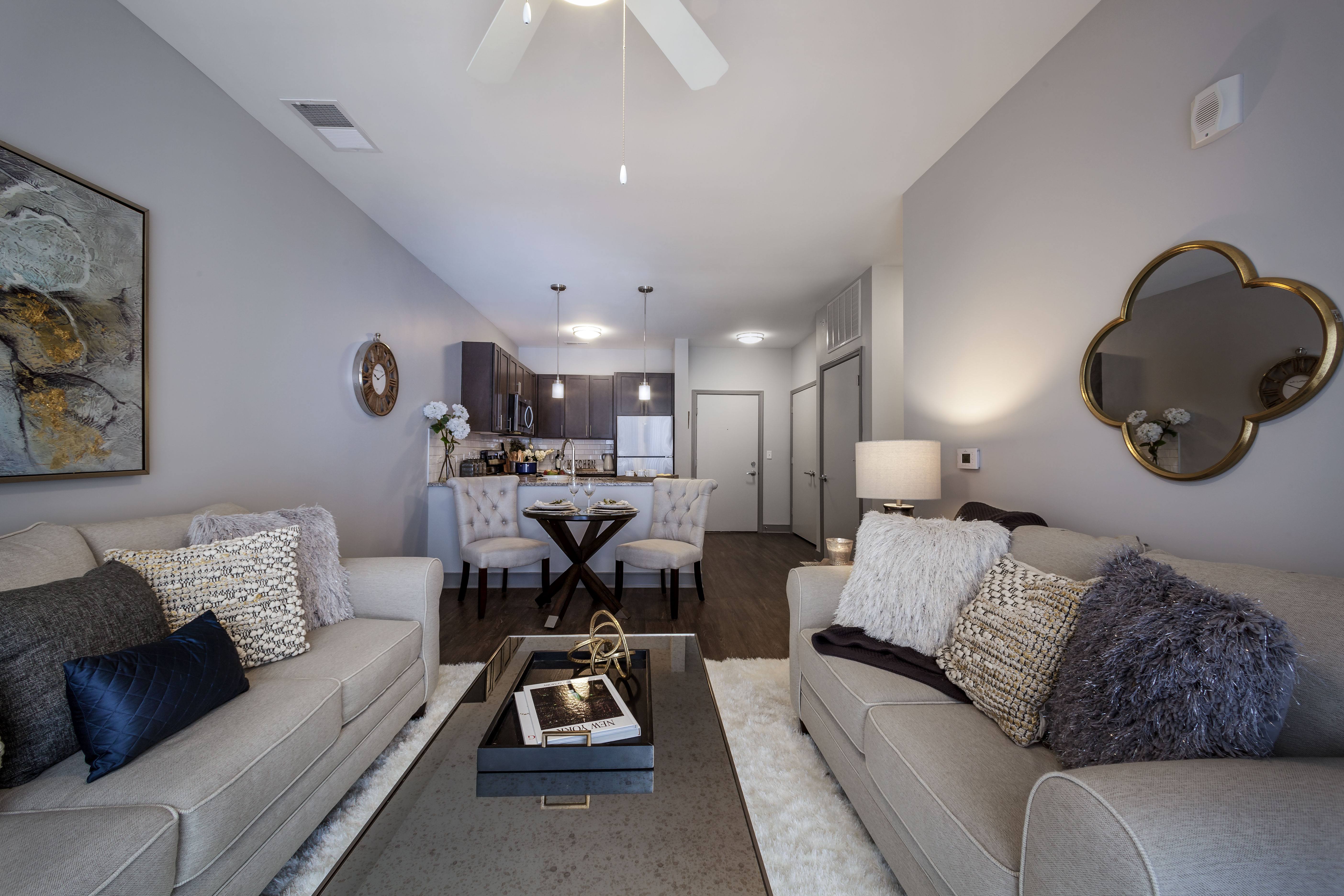The Ivy at Berlin Place – photo 1