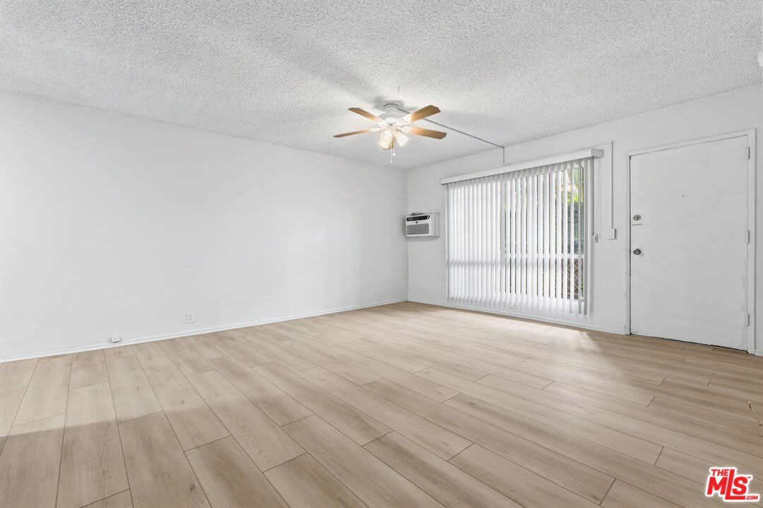 2332 S Beverly Glen Blvd – photo 2