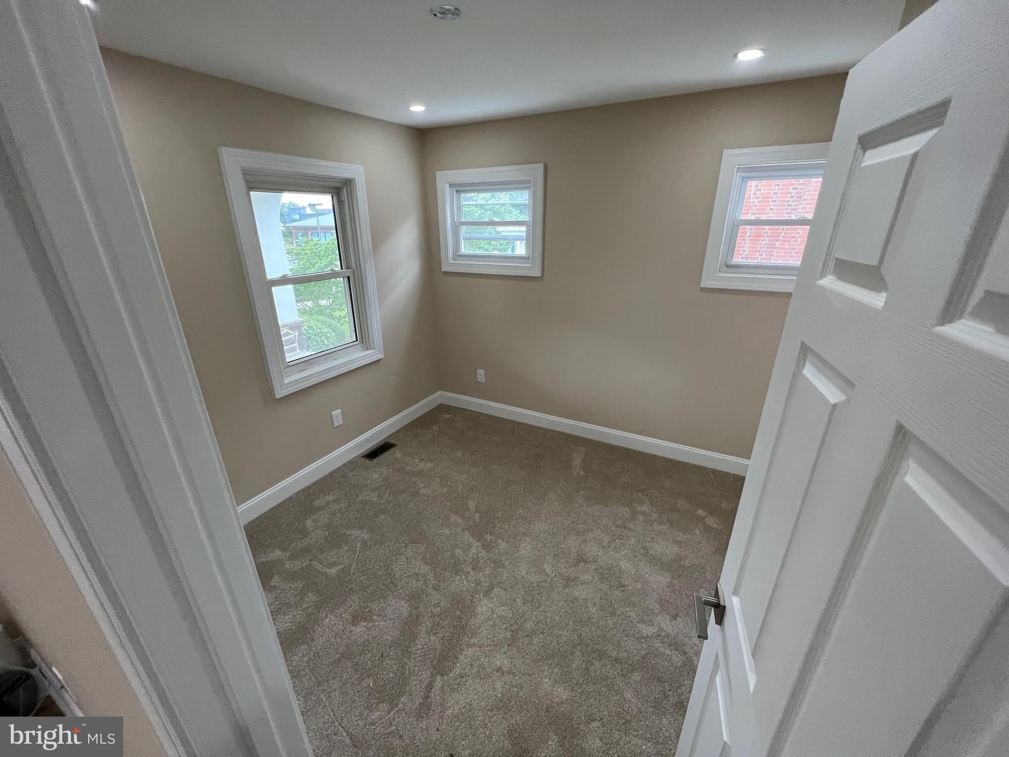 741 MAIN Street – photo 4