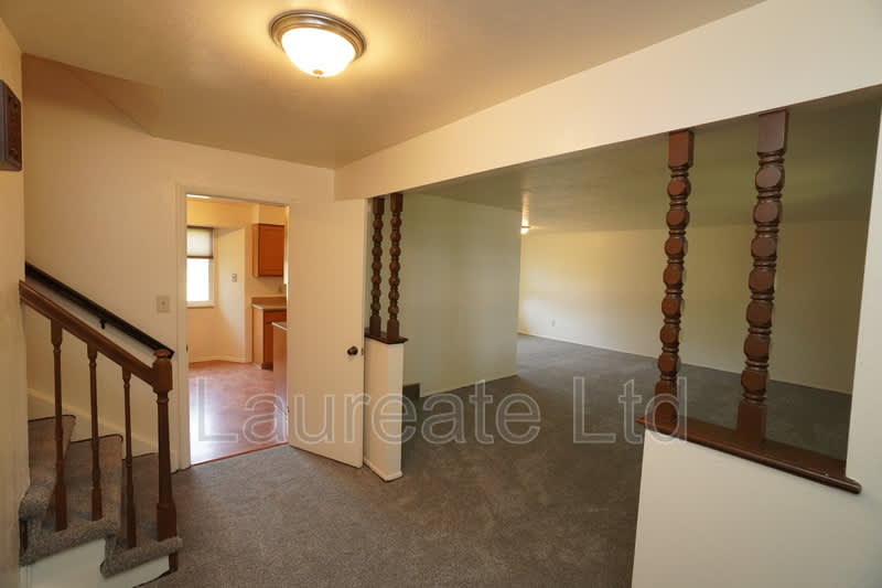 1472 W. Geddes Ave – photo 3