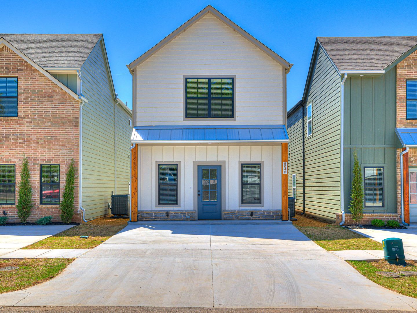 Brand New Duplexes Downtown Edmond – photo 2