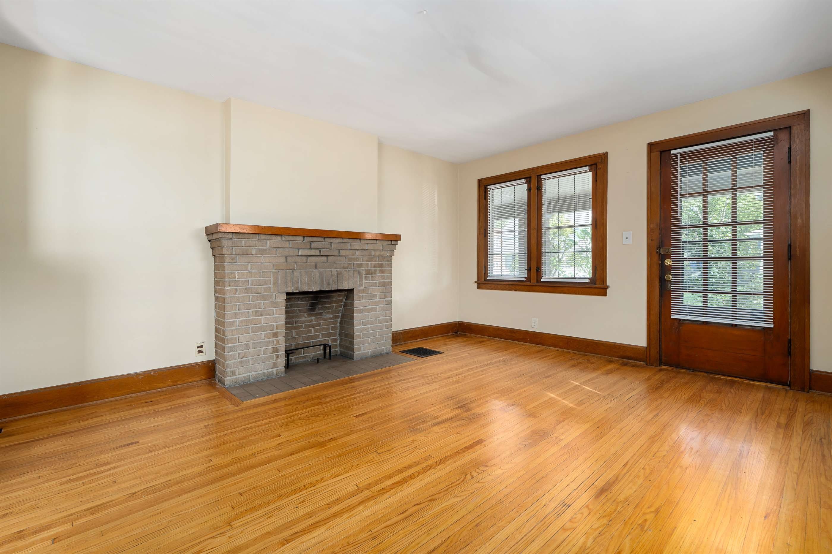 37 East Lakeview Ave. – photo 5