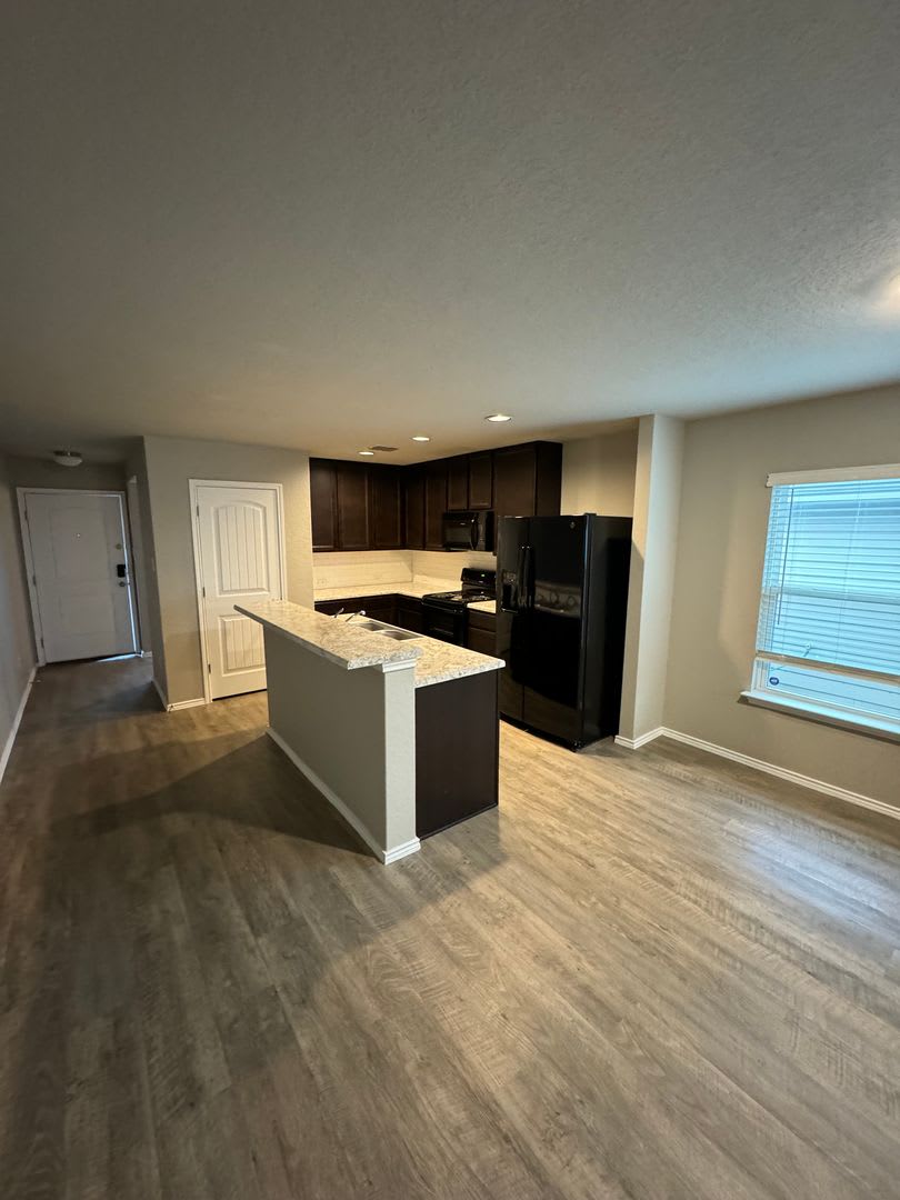 Pre-Leasing Now! – photo 5