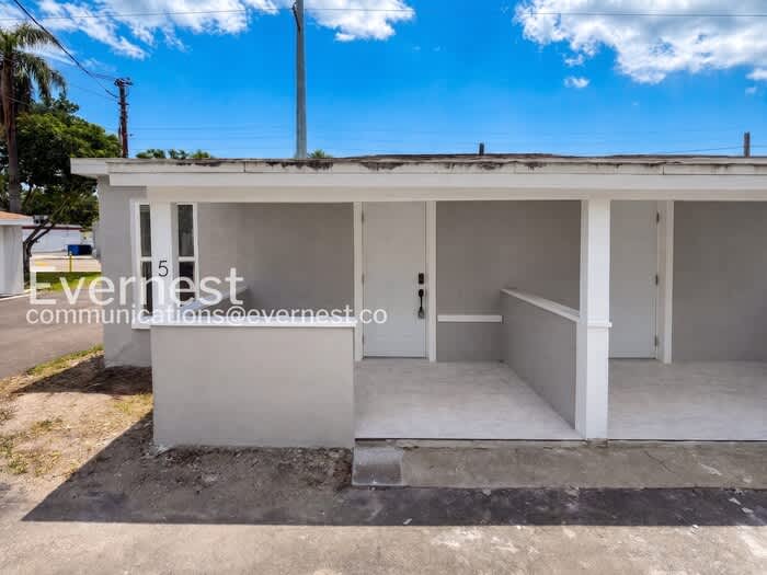 5680 28th Street North – photo 2