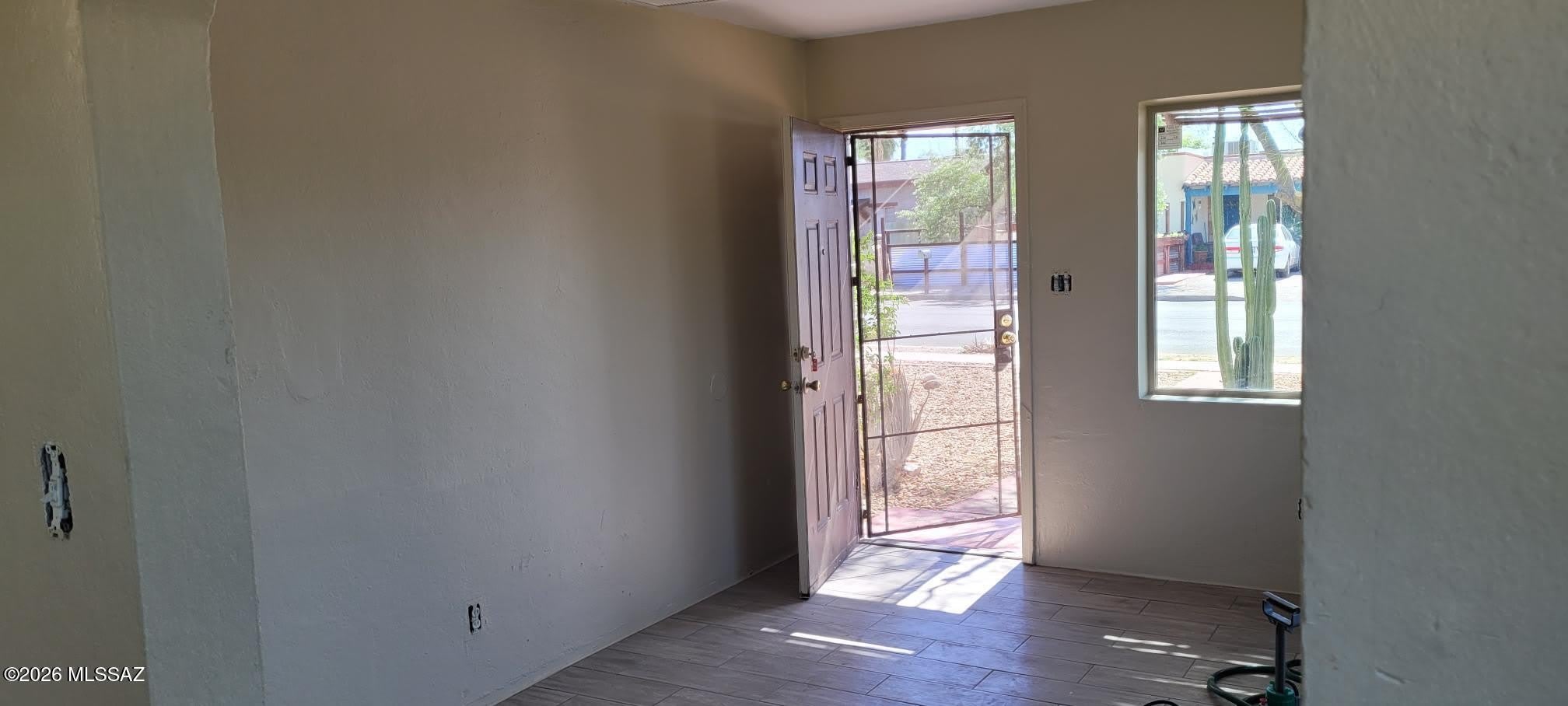 1032 N Catalina Avenue – photo 4