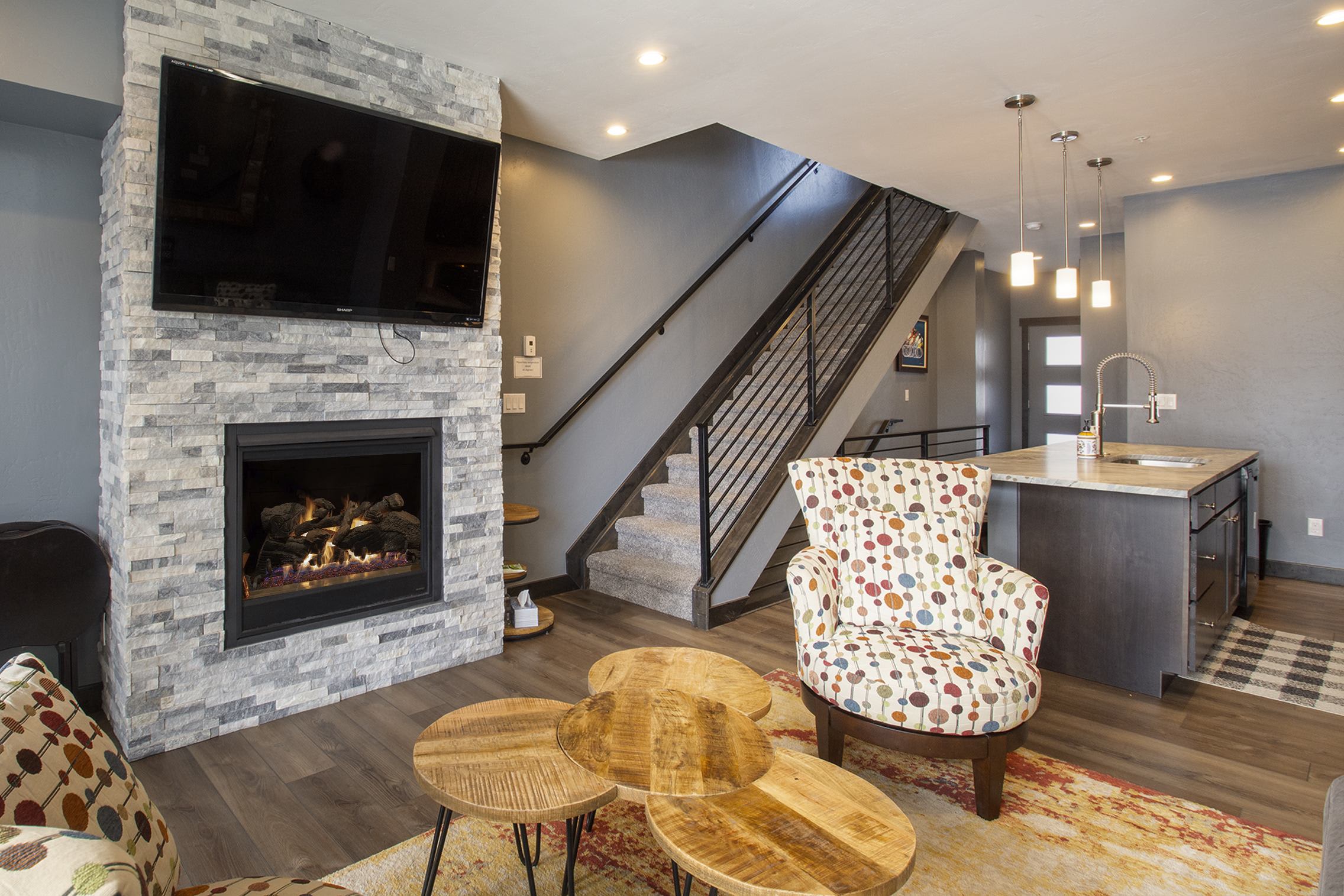 276 Lions Gate Drive – photo 5