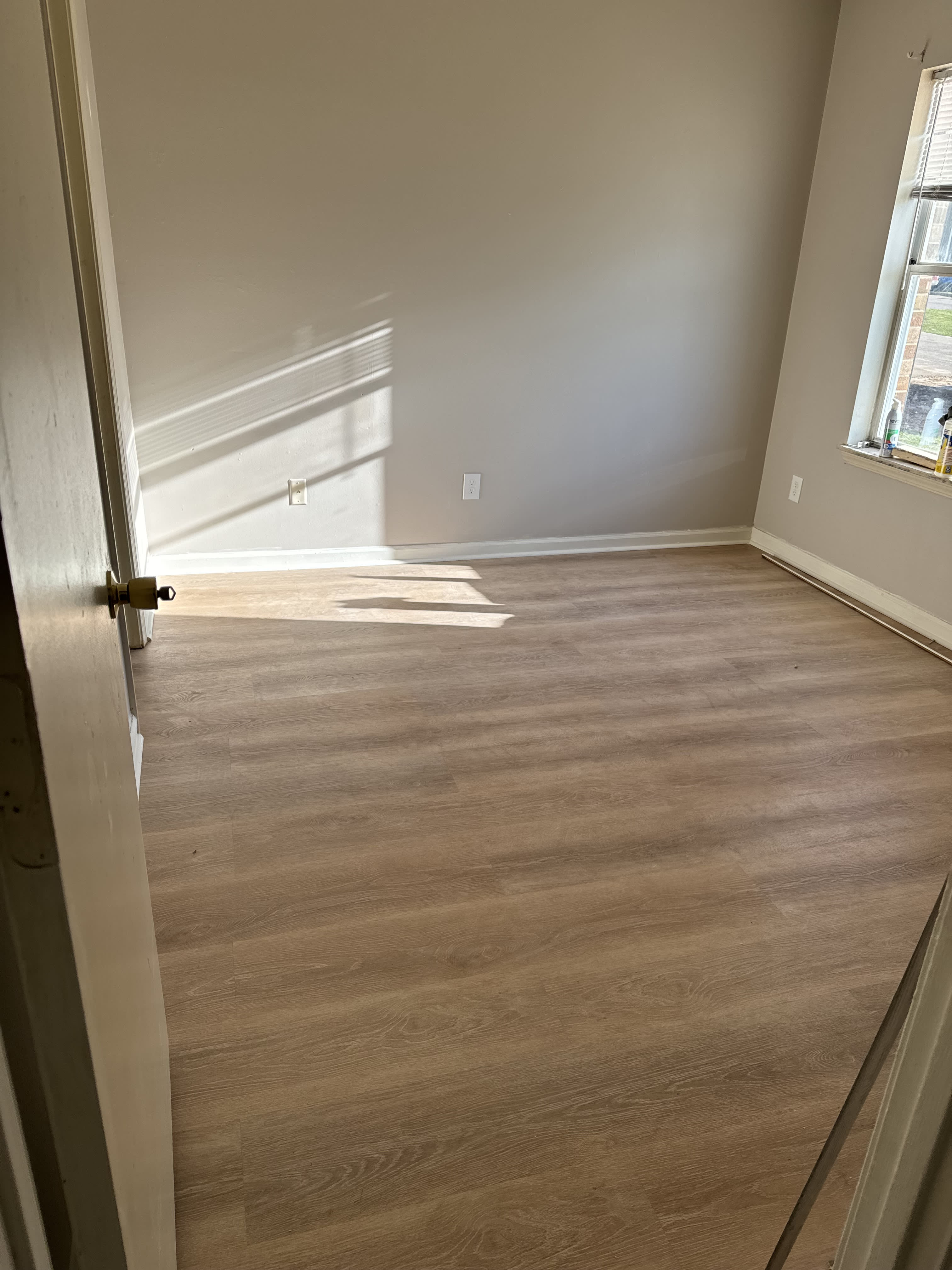 1913 Tischer Rd – photo 2