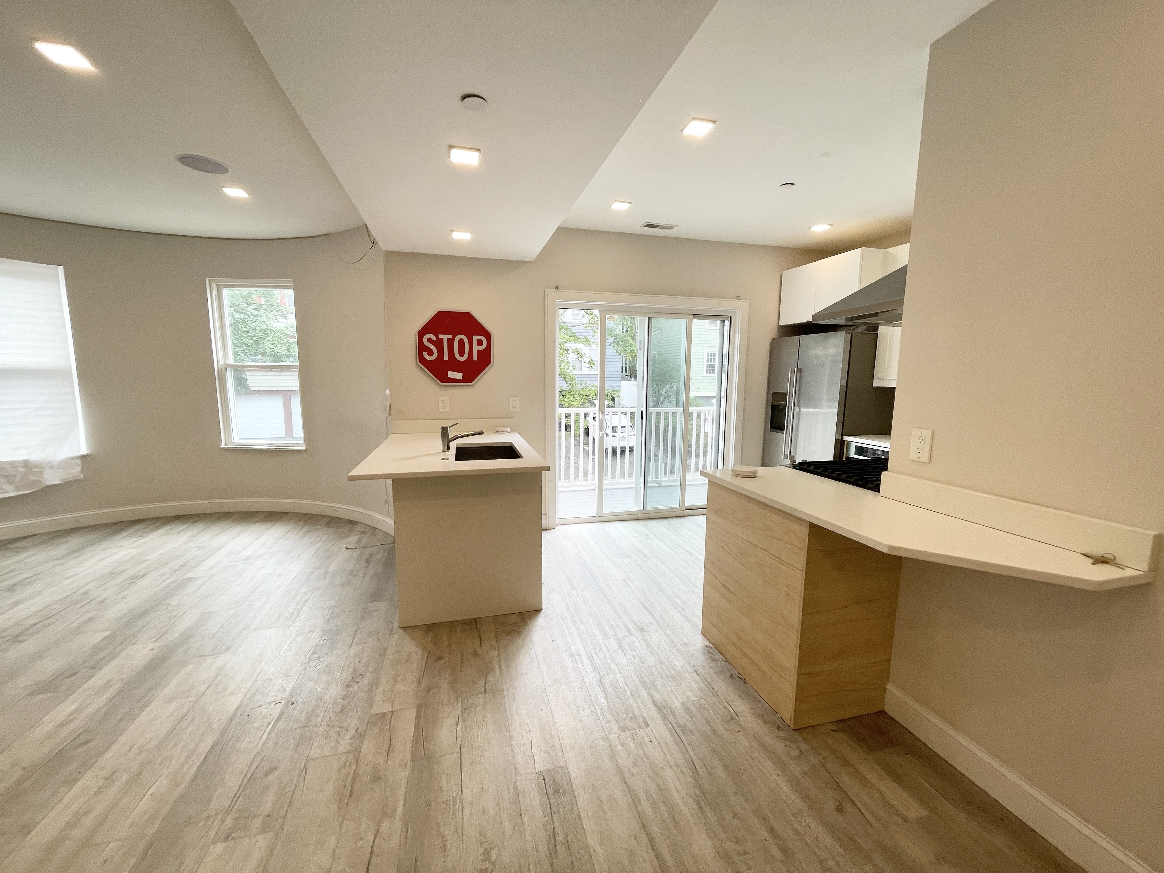 113 Hillside St – photo 1