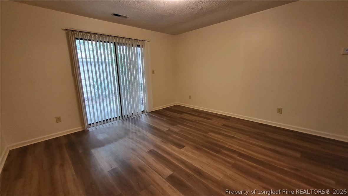 2380 Oak Street – photo 2