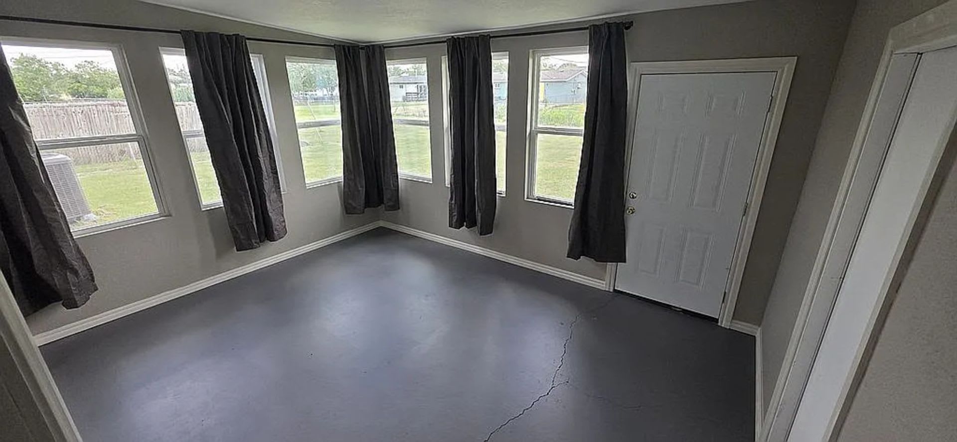 Spacious 4BR House in Lawton – photo 2