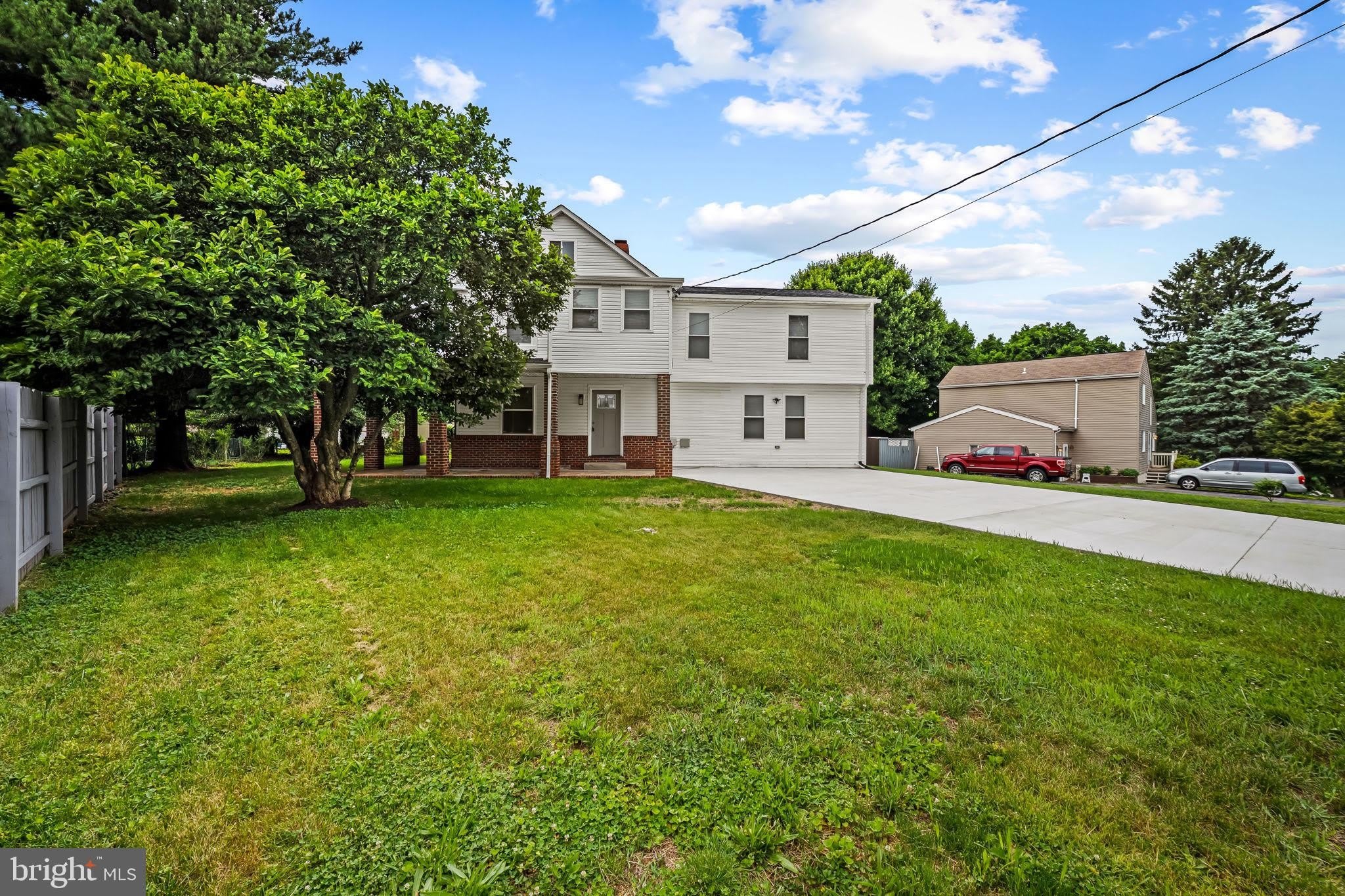 1520 DORCHESTER Avenue – photo 2