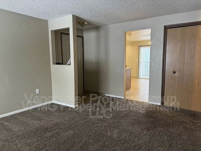 5415 Northeast 34Th Street Unit B – photo 5