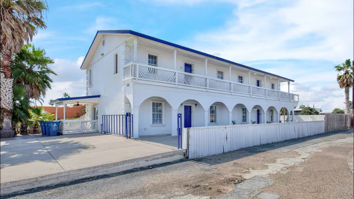 102 West Corral Street – photo 4