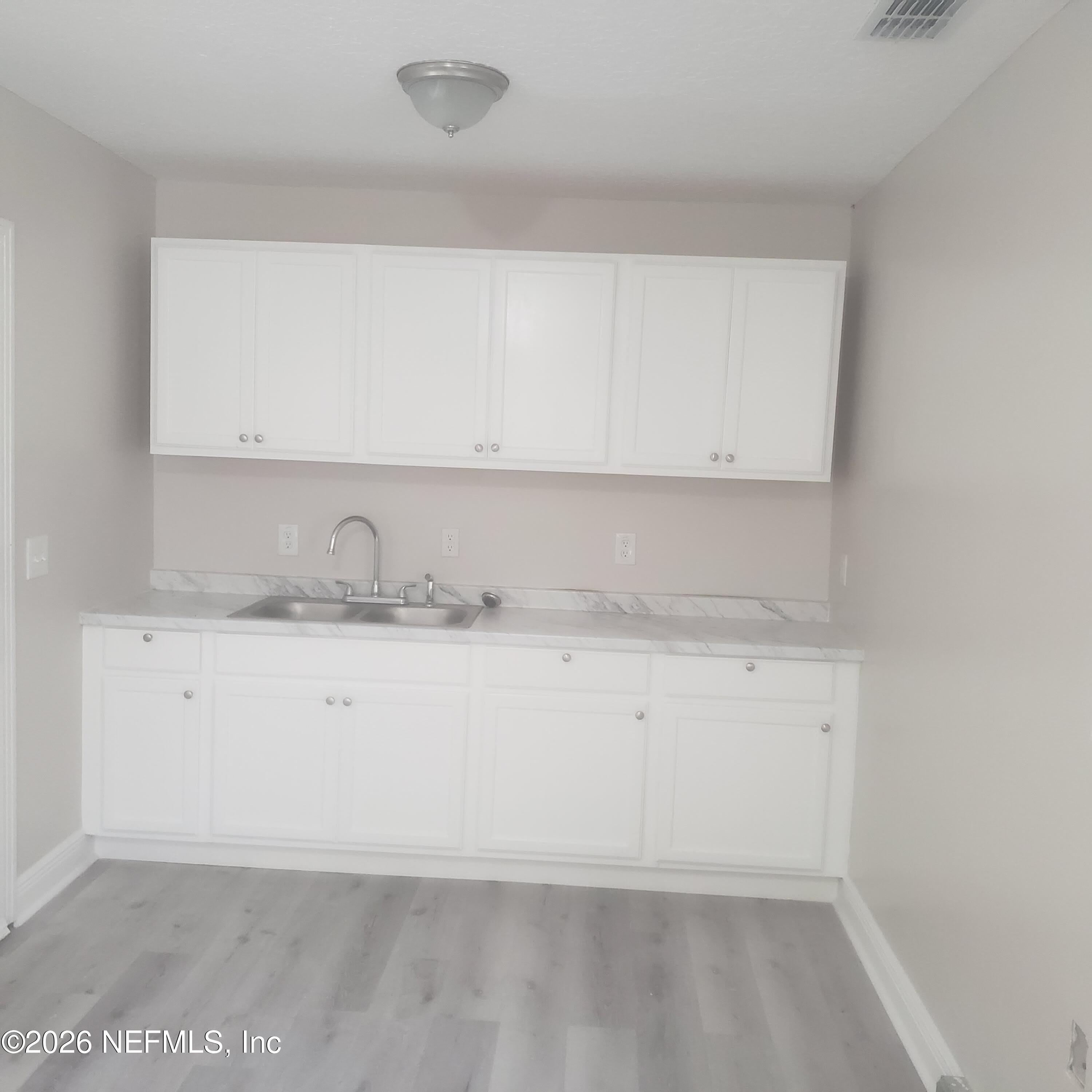 5531 AGRA Court – photo 5