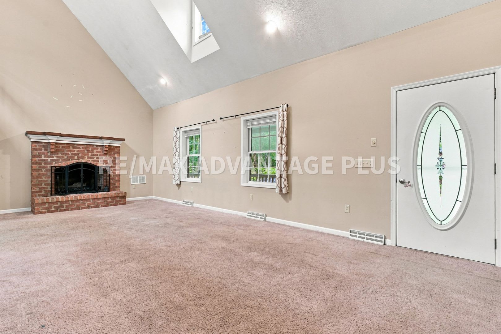 Cape Cod–style home in Farmville, VA – photo 5