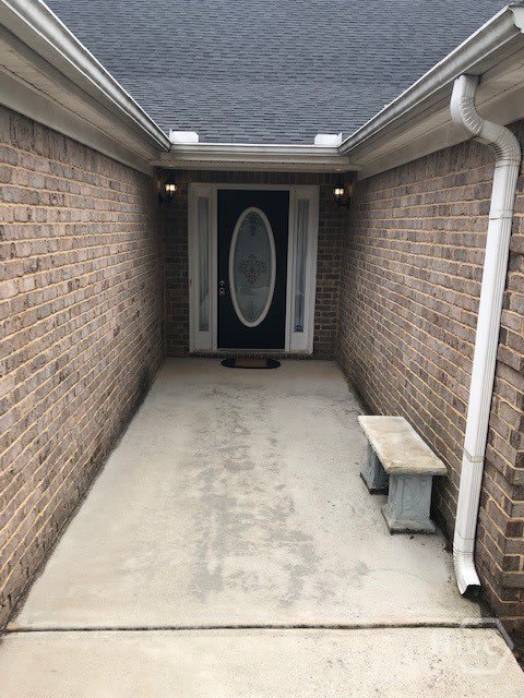 225 Lexington Circle – photo 3