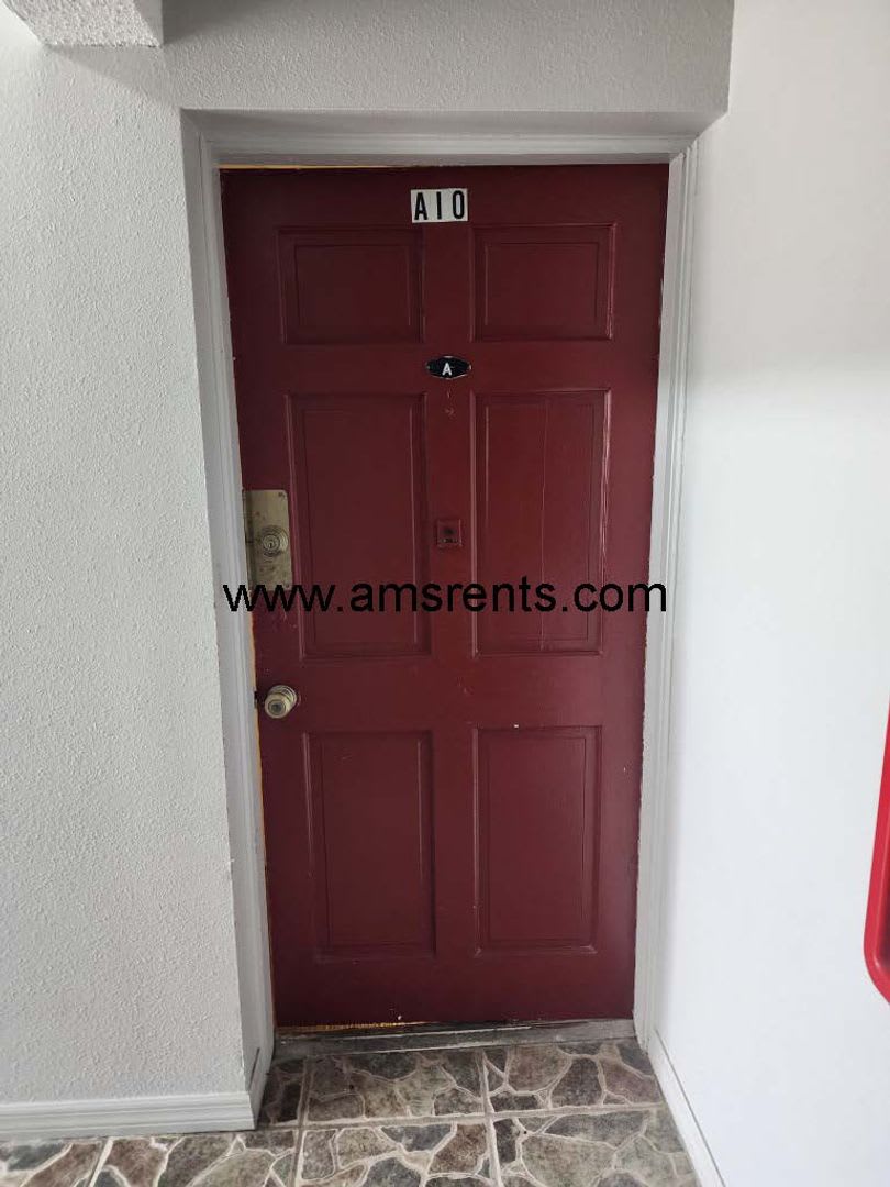 Holden Ave 1406 – photo 3
