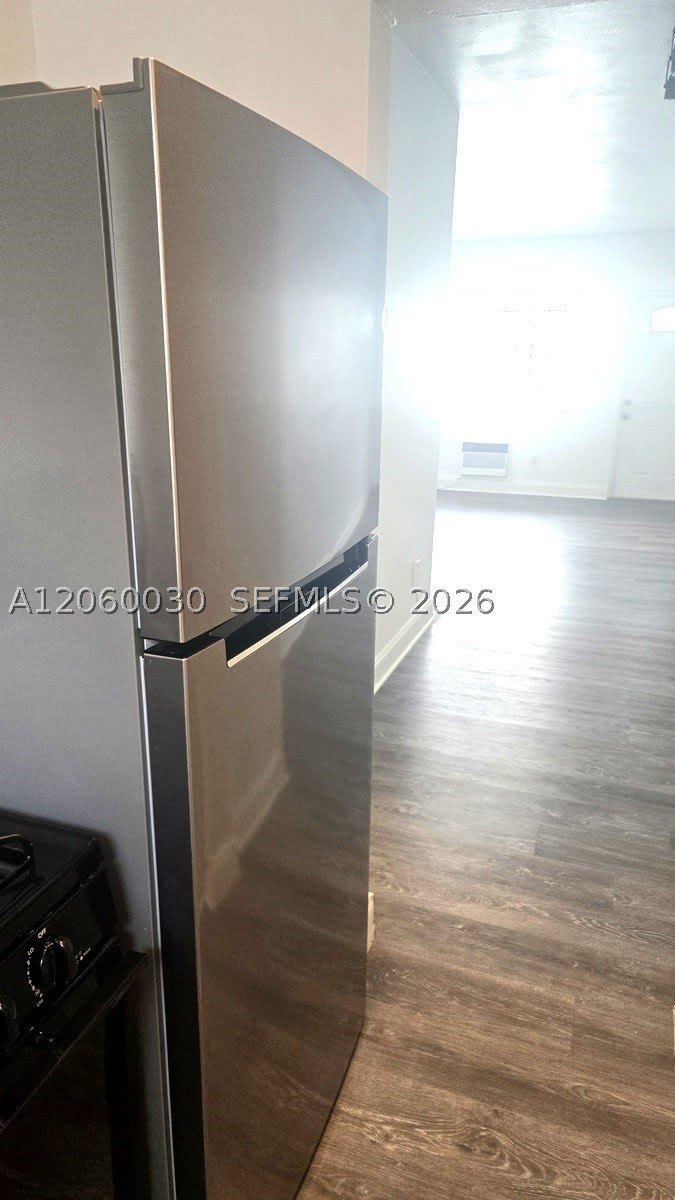 7720 Harding Ave – photo 5