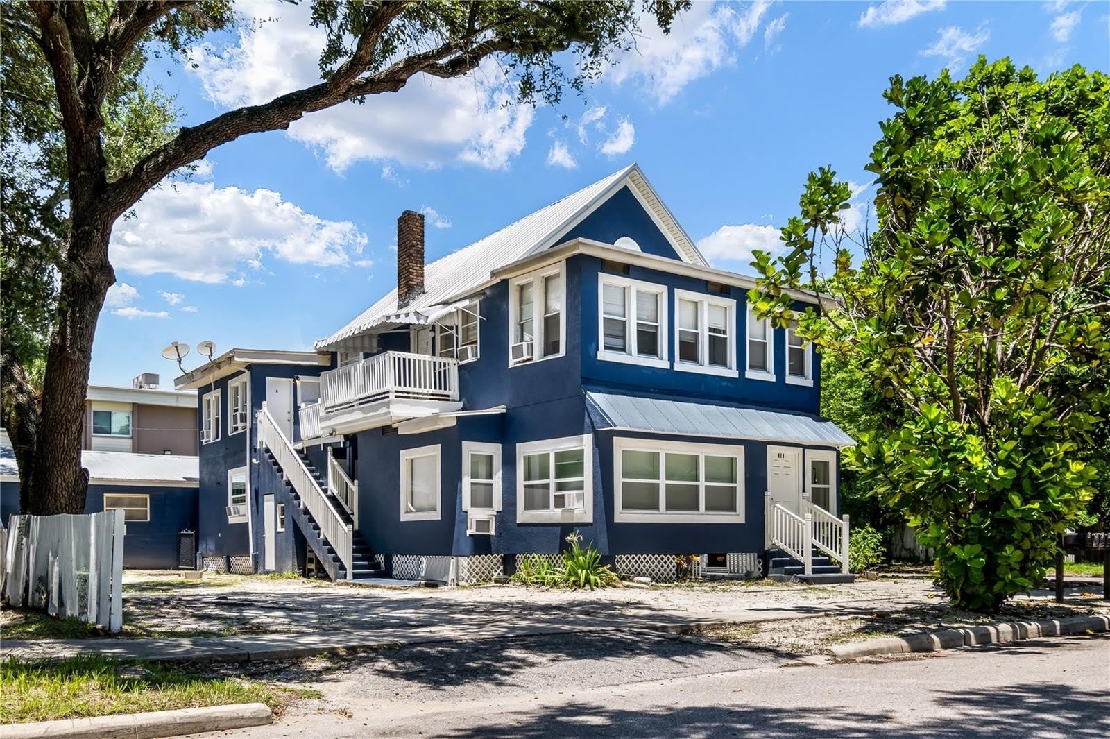 418 E AMELIA Avenue – photo 1