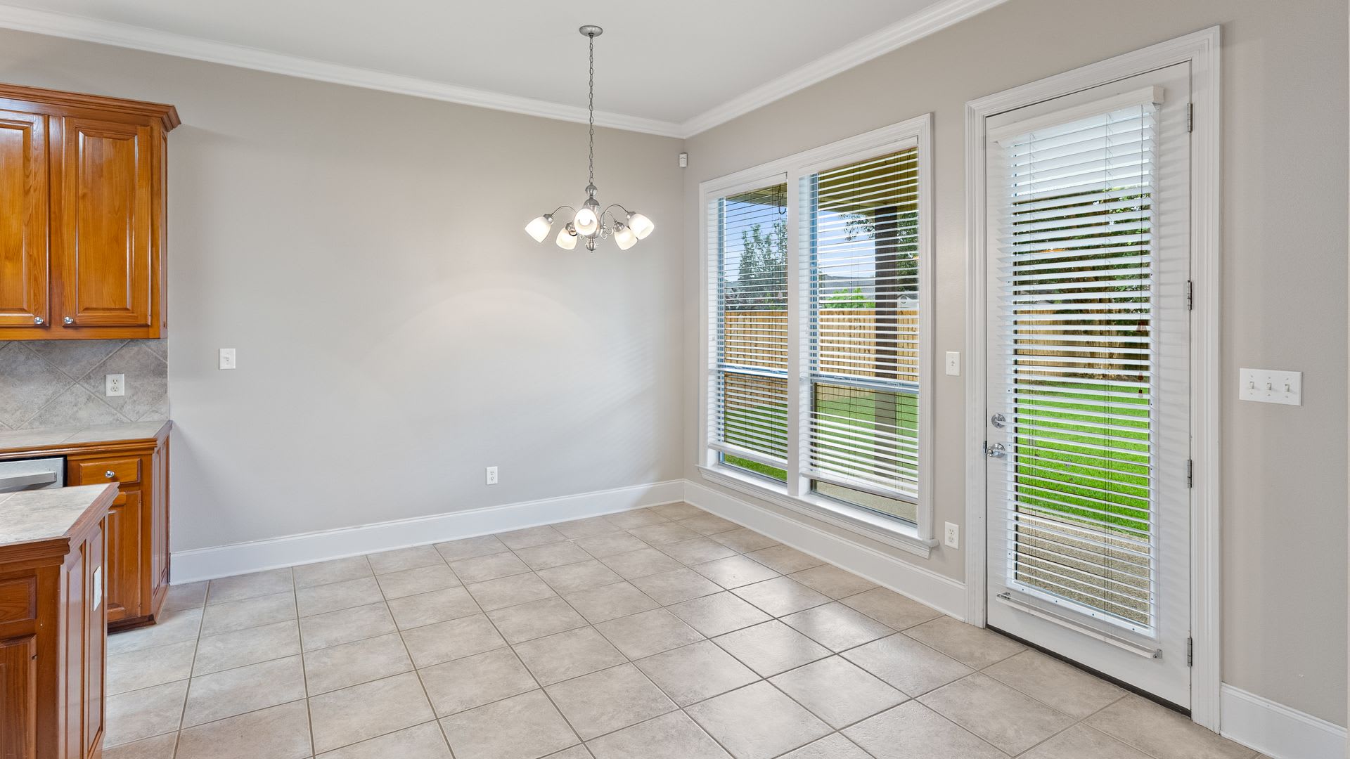 Now Leasing in Bluebonnet Highlands Subdivision! – photo 4