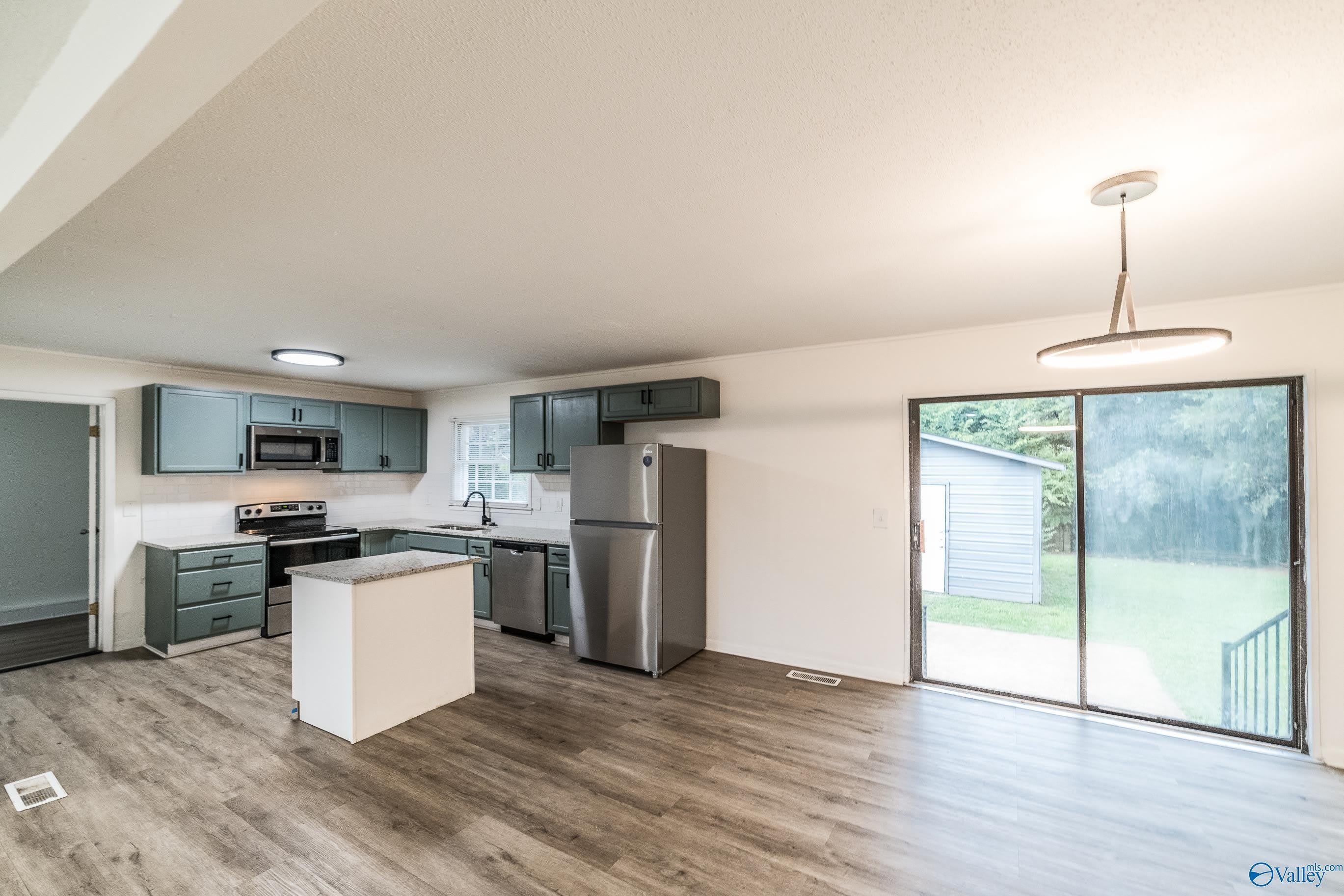 307 Meadowbrook Drive – photo 4