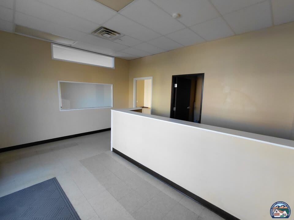 630 S Brawley Ave – photo 2