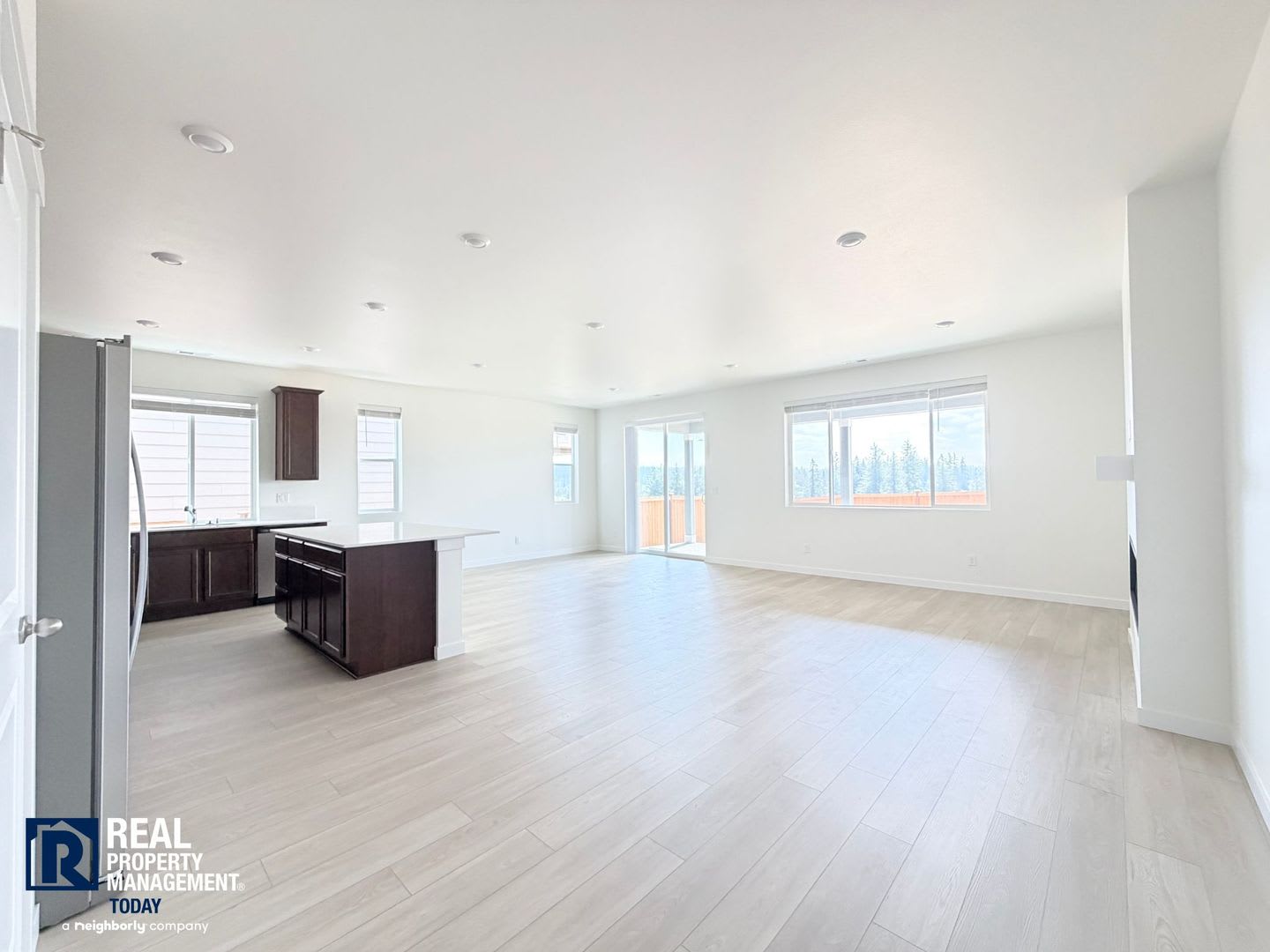 Brand-New 5-Bedroom Puyallup Home – photo 2