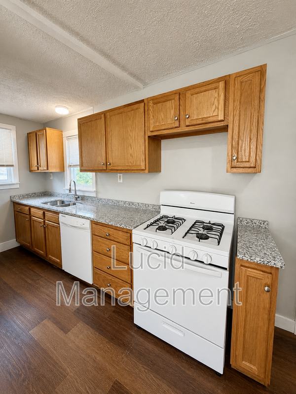 1512 Bluegrass Avenue – photo 5