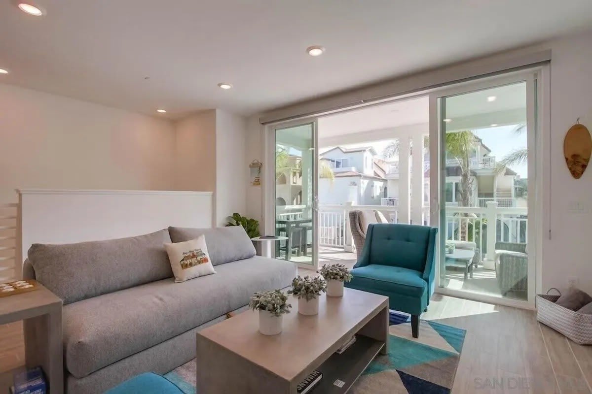 834 Santa Barbara Pl – photo 5