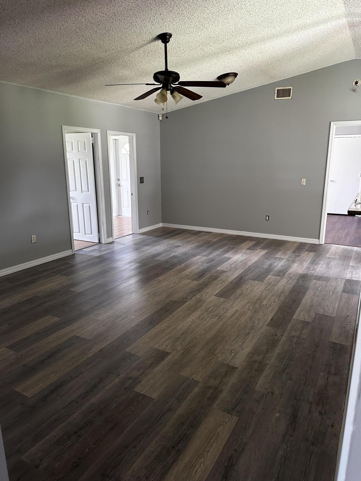 1021 SW Dubois Avenue – photo 3