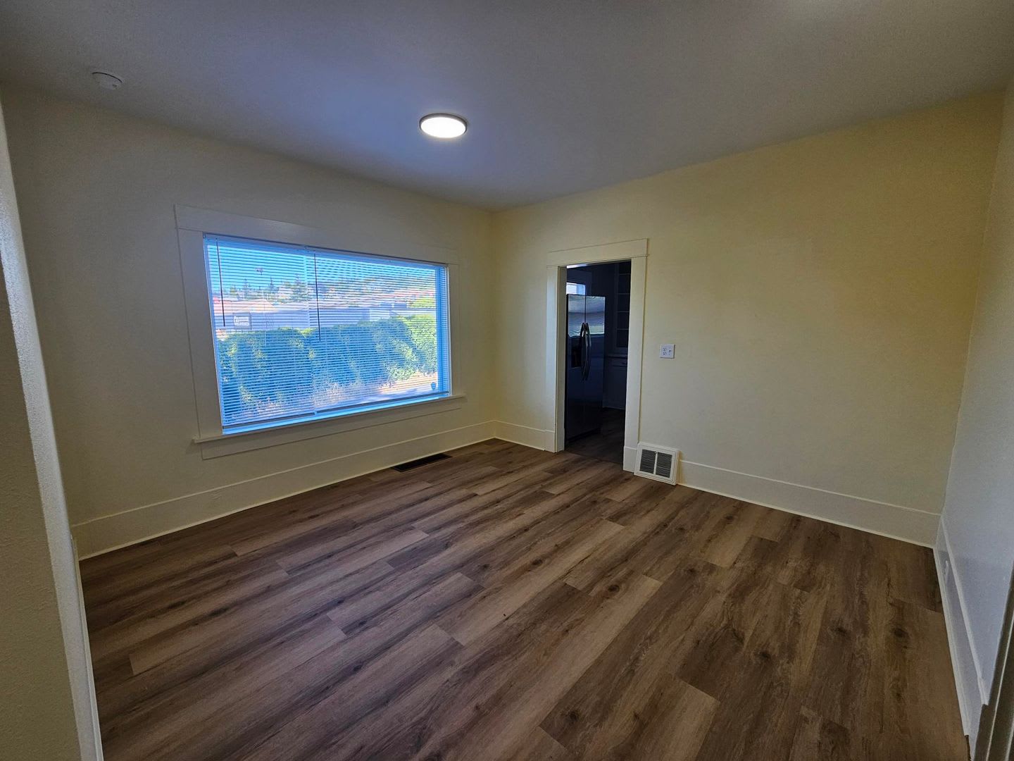 3-bedroom home located in the heart of Fairhaven! – photo 5
