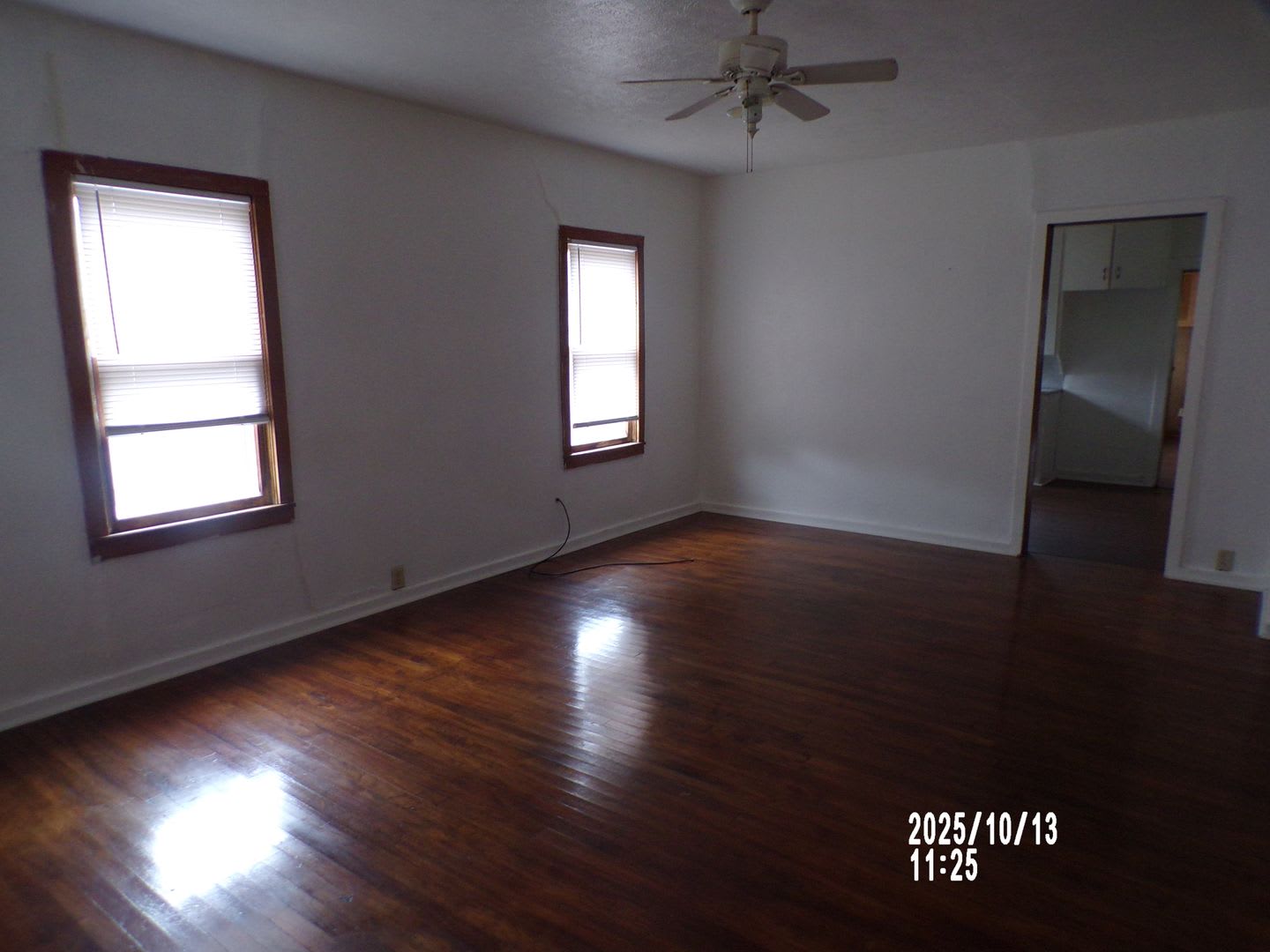 Very nice two-bedroom home located in the Walters area! One Dog under 20 lbs with owner approval! – photo 2