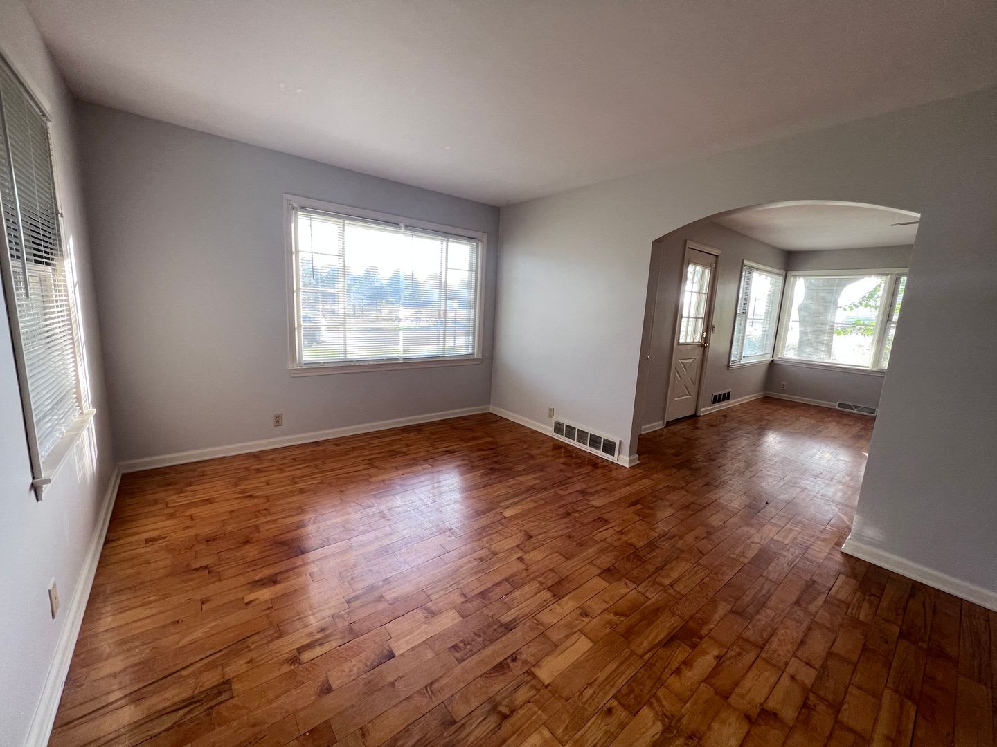 Adorable home in Ada! – photo 4