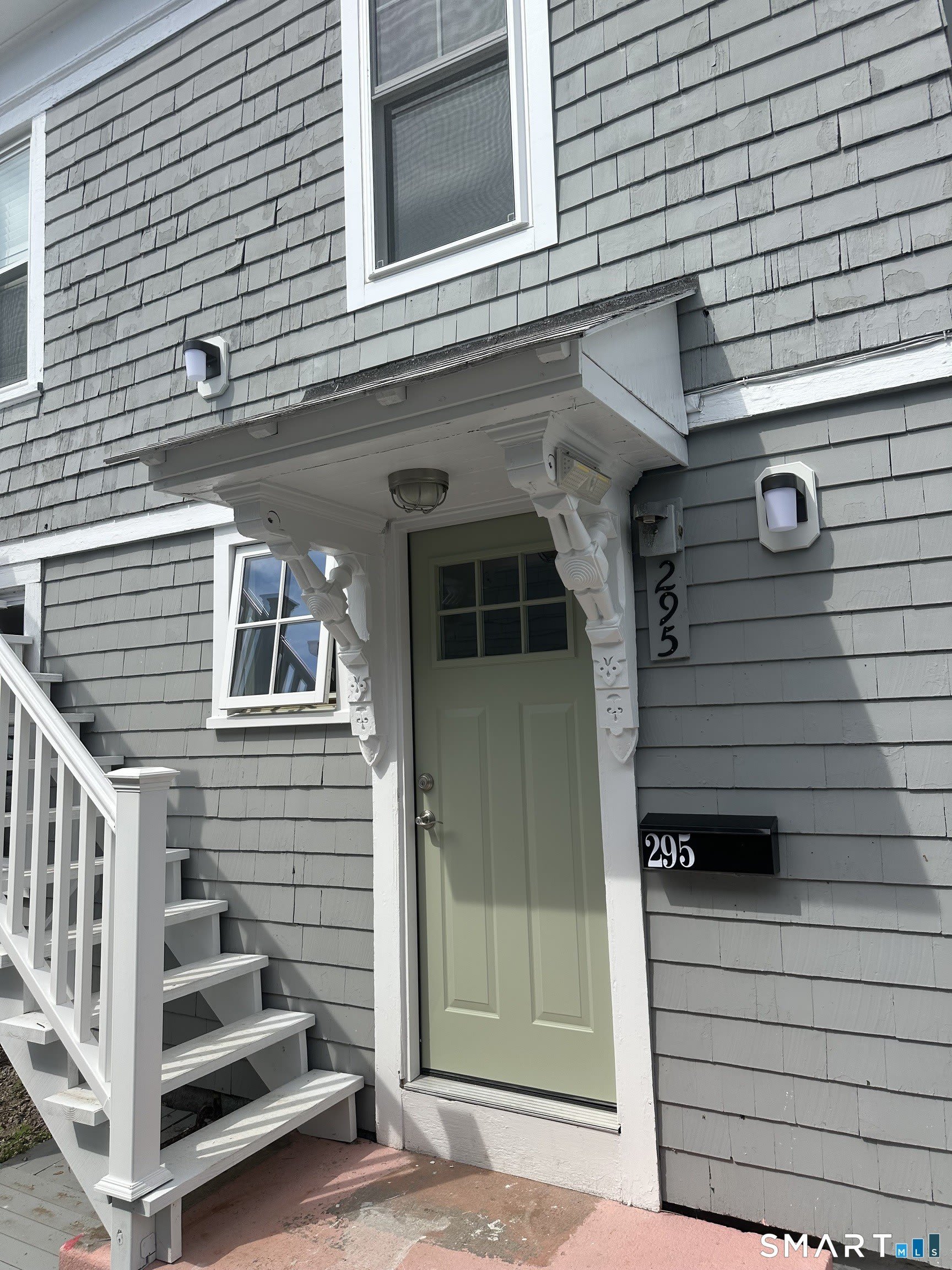 295 Main Street – photo 1