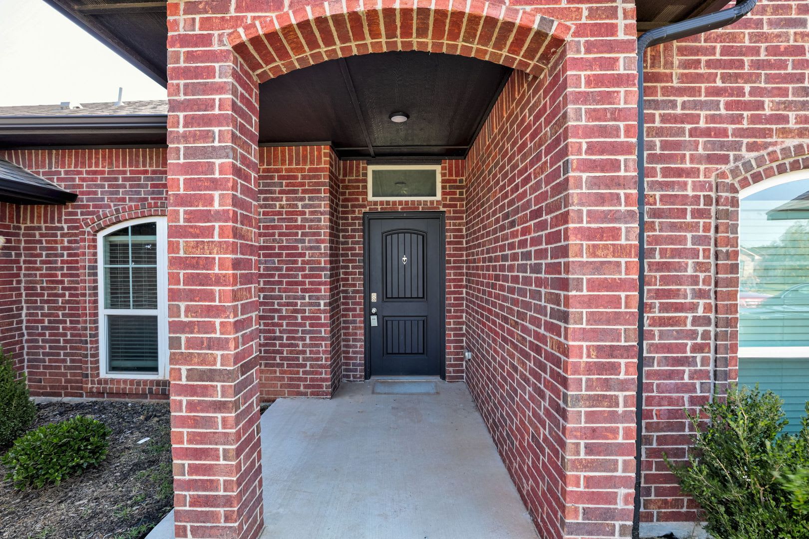 Updated Modern Home in Norman Wedged Between Highway 9 And East 12th St – photo 5