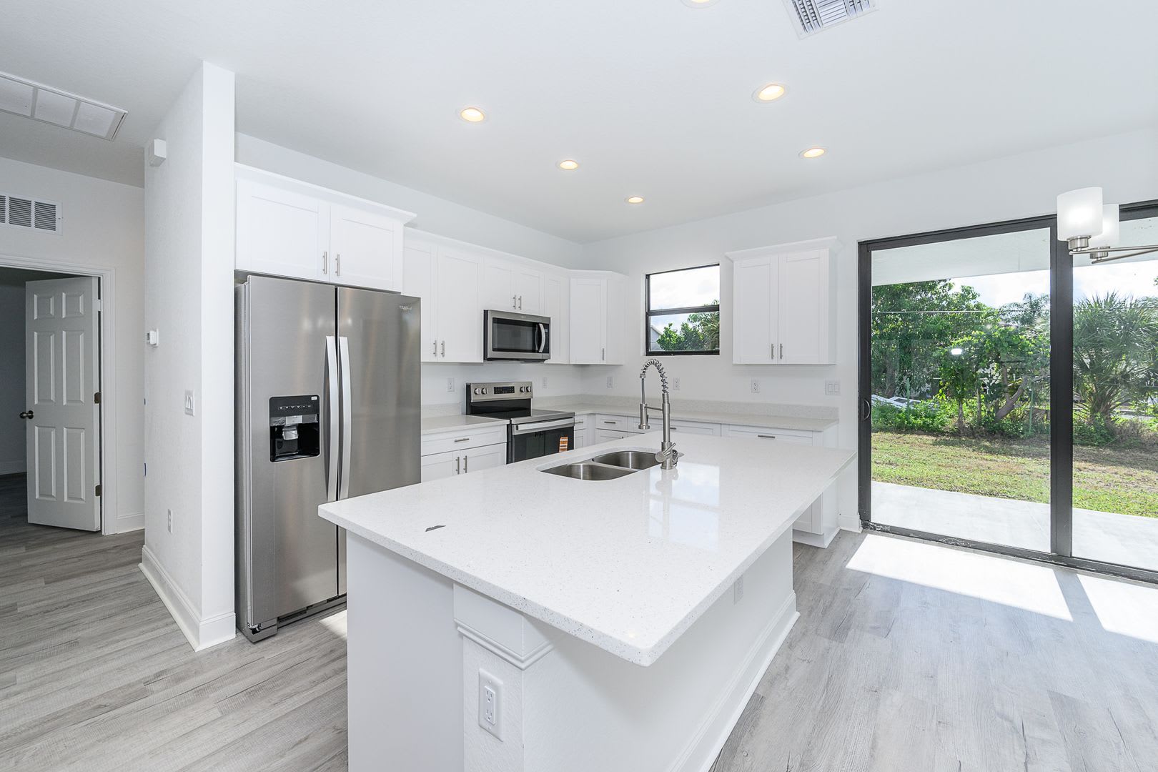 Brand-New Construction in Port Charlotte! – photo 3
