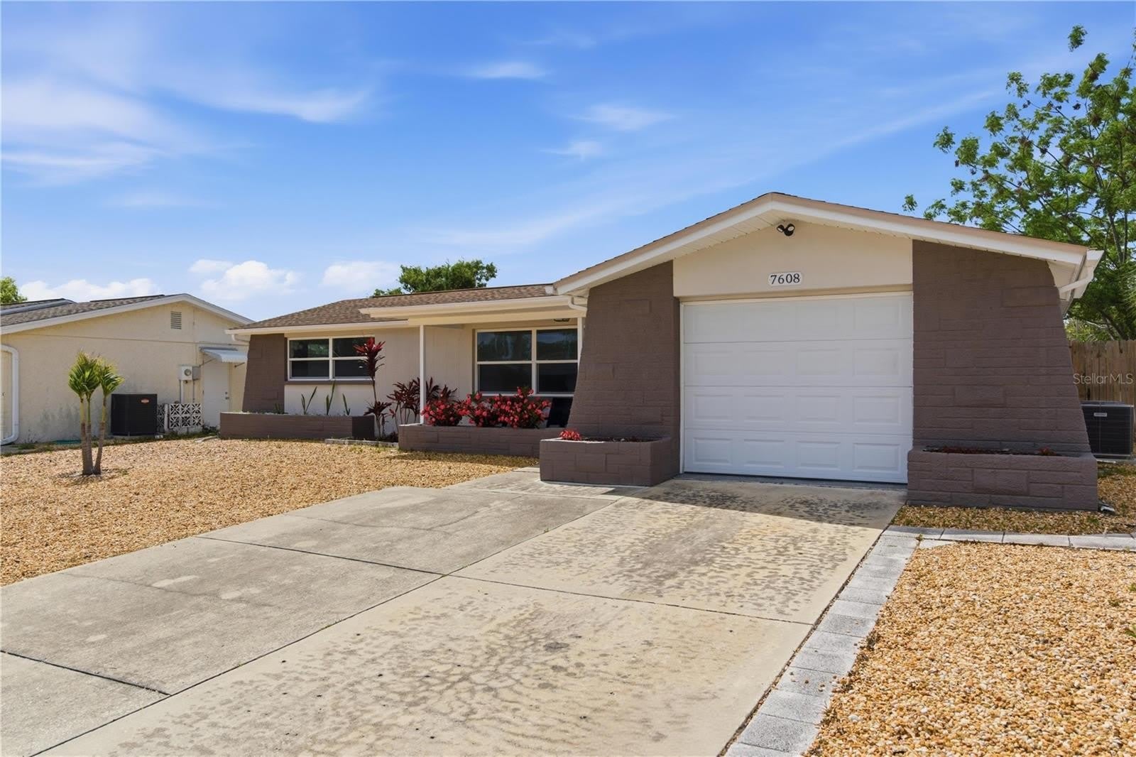 7608 Sue Ellen Drive – photo 1