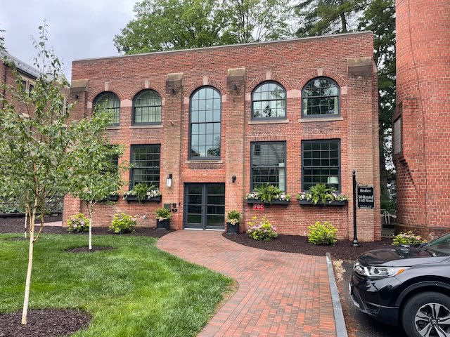 50 Round Hill Rd – photo 1