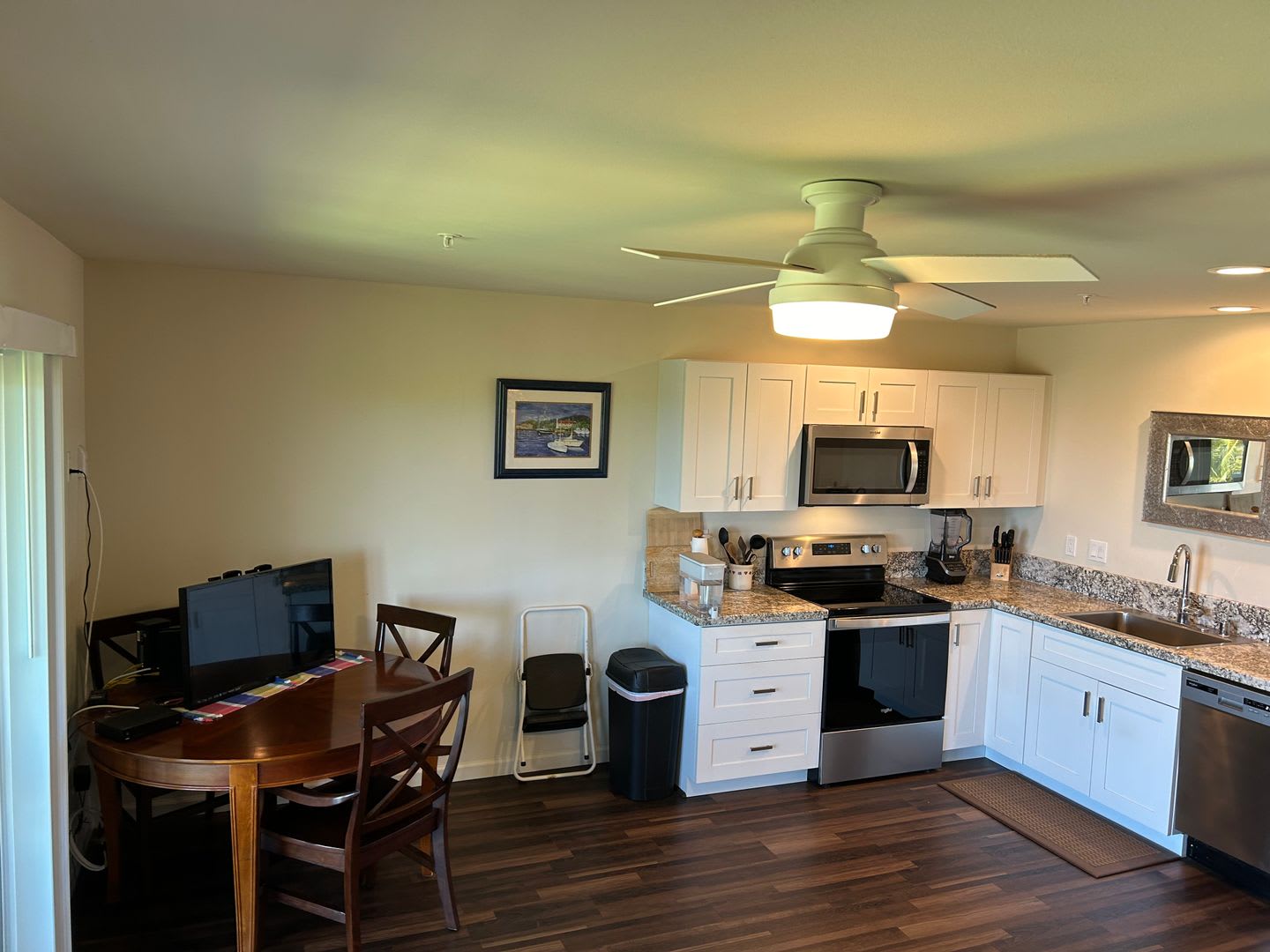Pailolo Place Furnished One Bedroom – photo 3