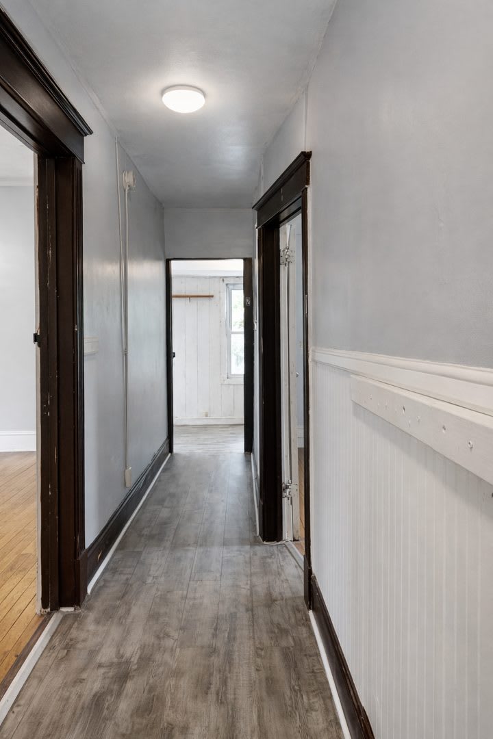 4 bedroom 2 bath available 9/1/2023 – photo 3