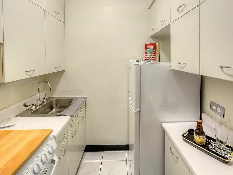 535 West Cornelia Avenue – photo 2