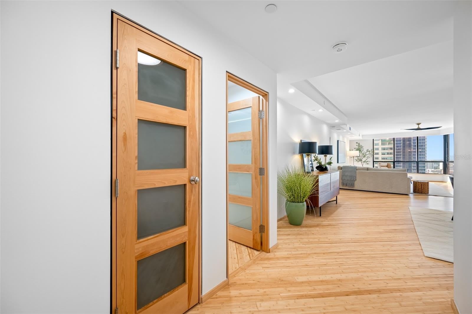 1 BEACH Drive SE – photo 2