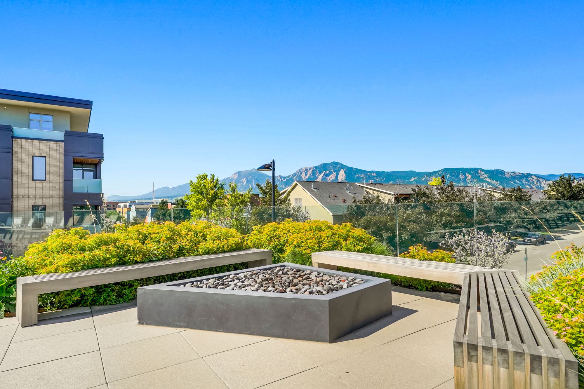 S Park Apartments – photo 4