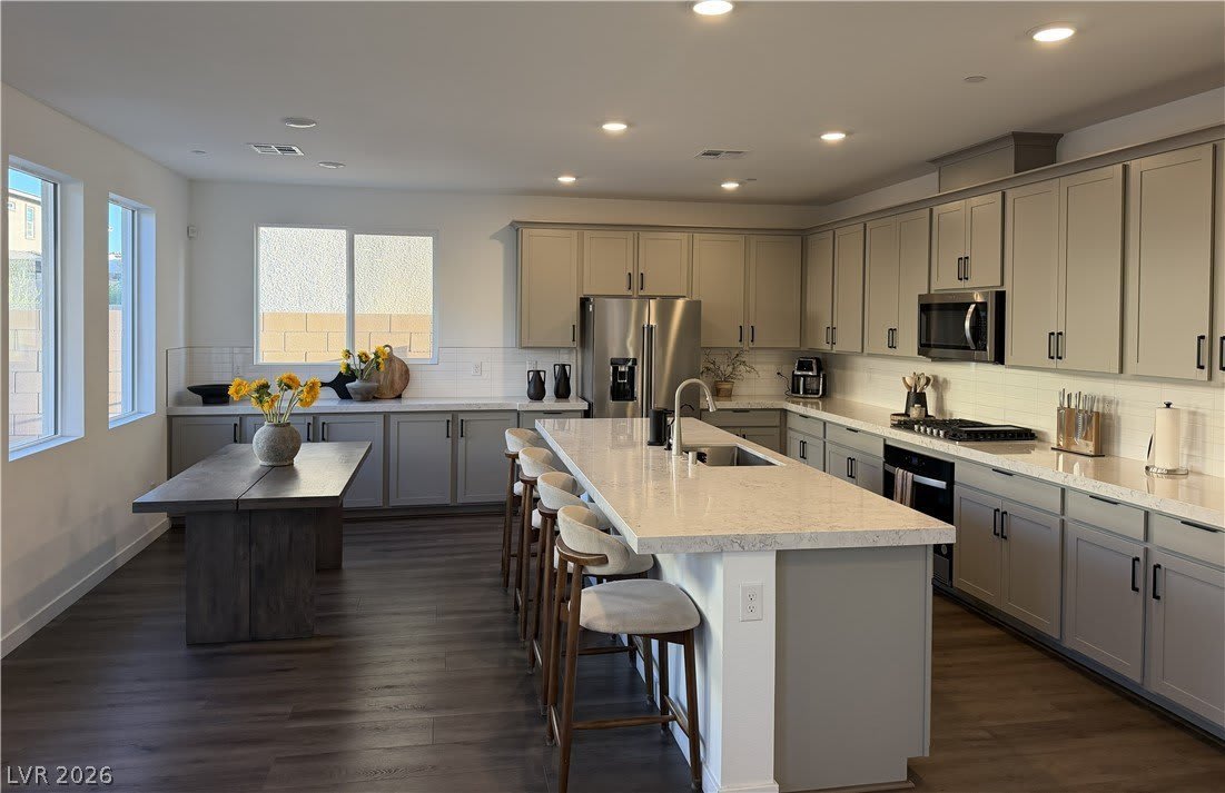 862 Camargo Street – photo 3