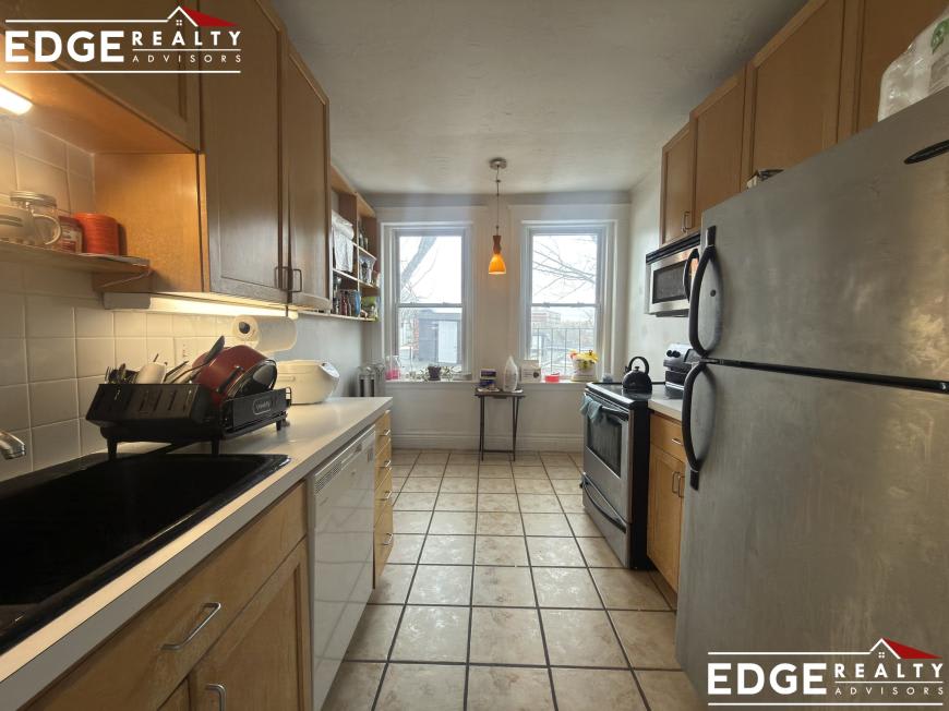 1746 Commonwealth Ave. – photo 3