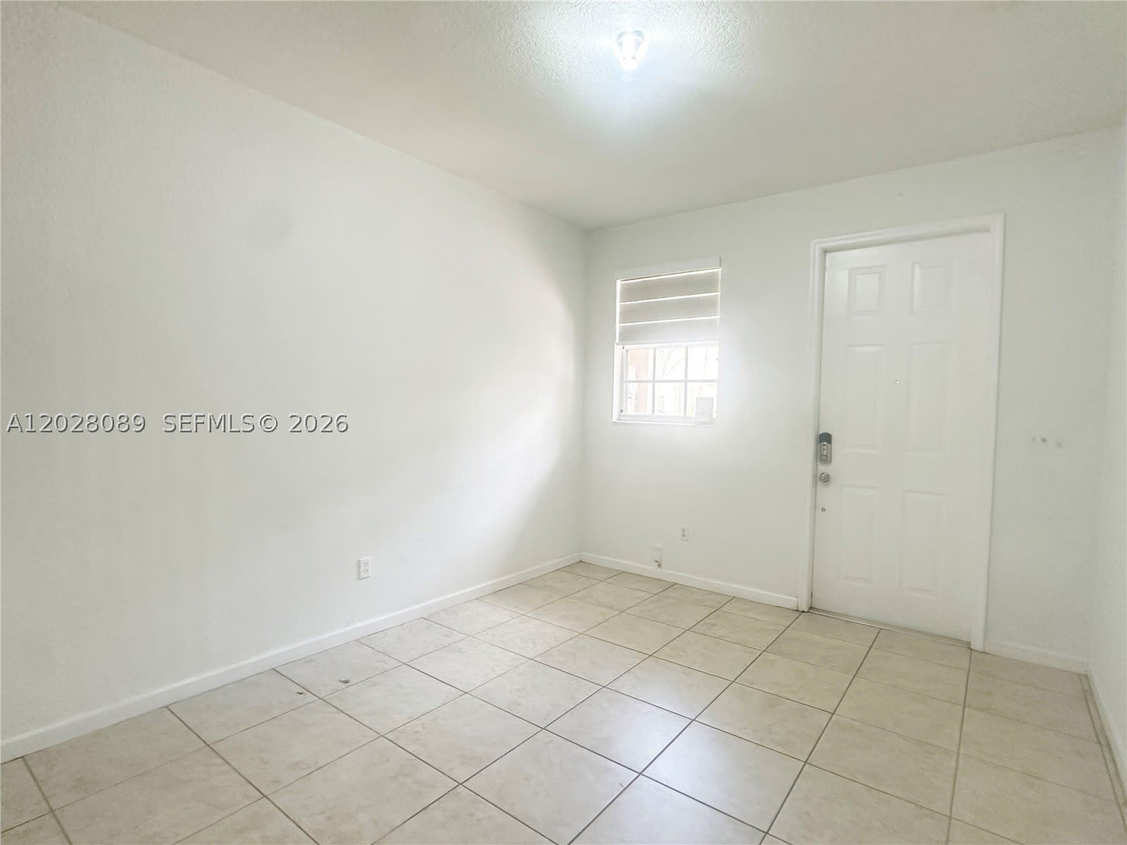 662 NE 21st Ter – photo 3