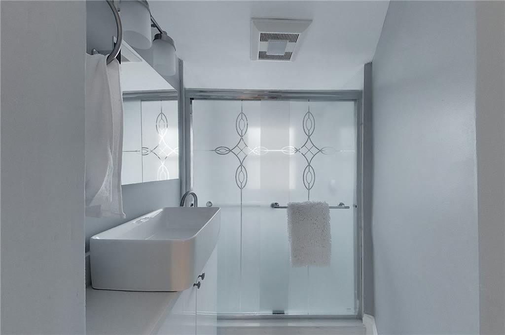 382 Spring Street – photo 4