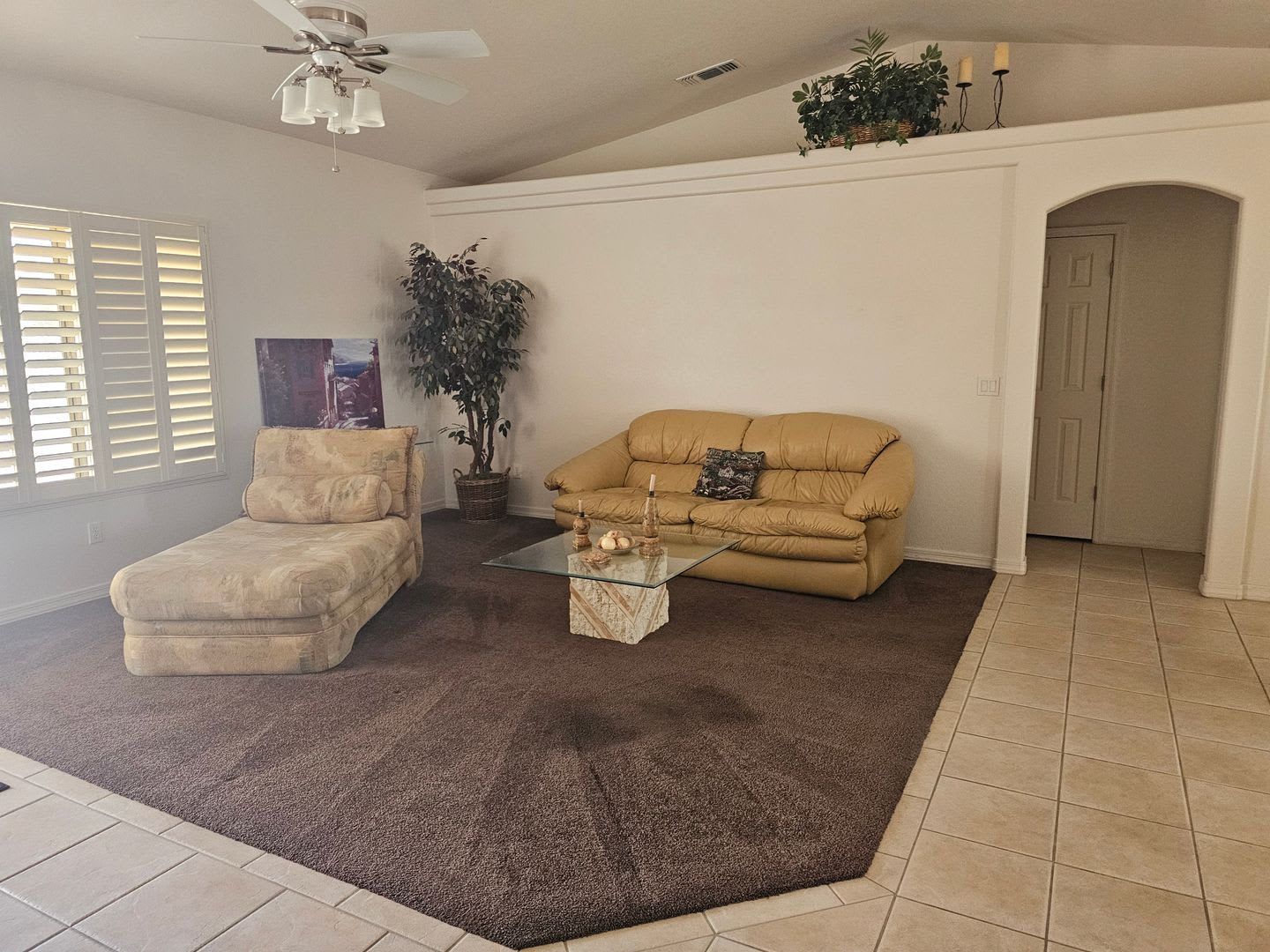 Unfurnished Long Term (shows furniture updated photos soon) – photo 3